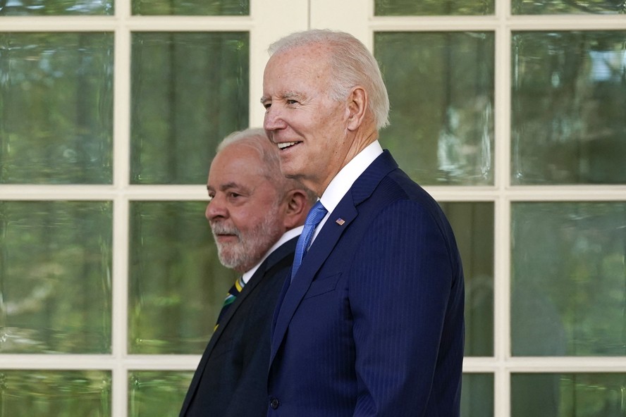 Os presidentes Lula e Joe Biden em 10 de fevereiro na Casa Branca