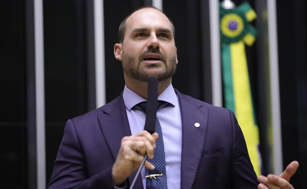 Federal deputy Eduardo Bolsonaro takes position after the end of Magnitsky sanctions against Moraes — Photo: Mário Agra/Câmara dos Deputados/03-07-2024