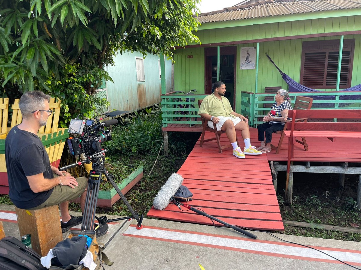 Paulo Vieira grava terceira temporada do 'Avisa lá que eu vou' no Pará