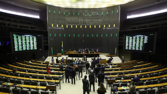 Líderes afirmam que ‘taxação das blusinhas’ retorna ao plenário da Câmara semana que vem