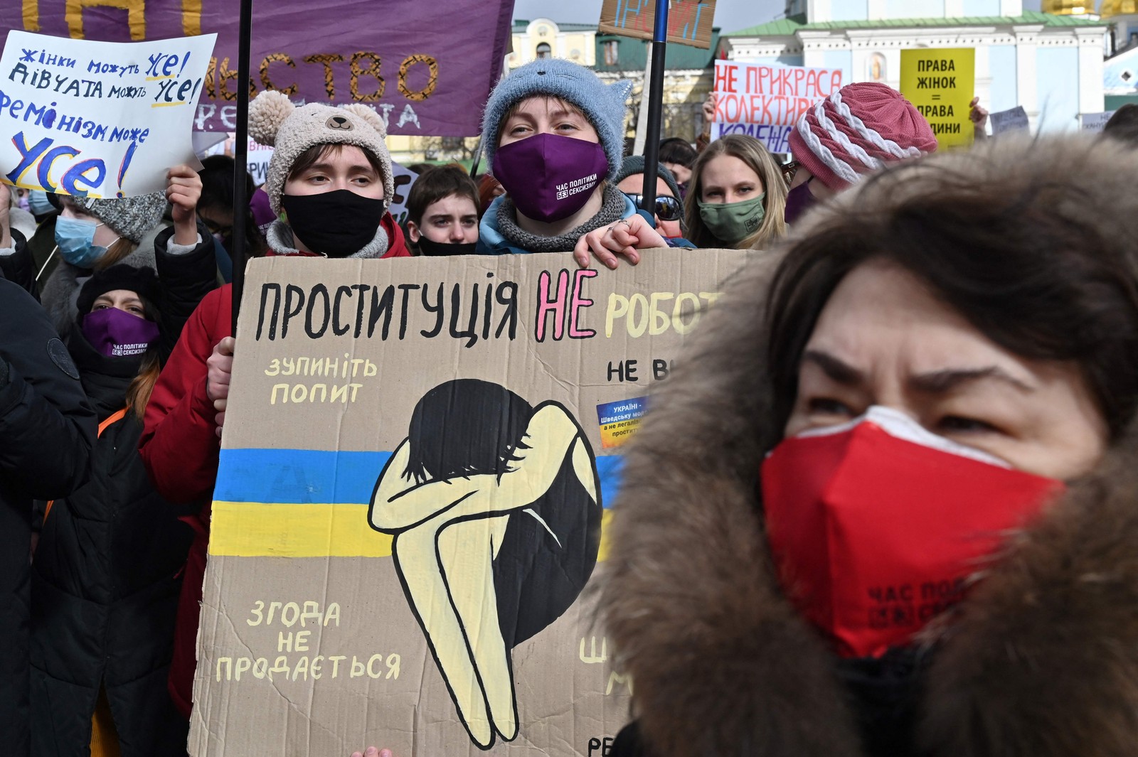 Ativistas marcham pelo Dia Internacional da Mulher na capital ucraniana, KievAFP