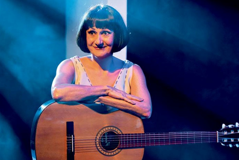 Zeze Polessa em “Os olhos de Nara Leão” — Foto: Divulgação/Priscila Prade