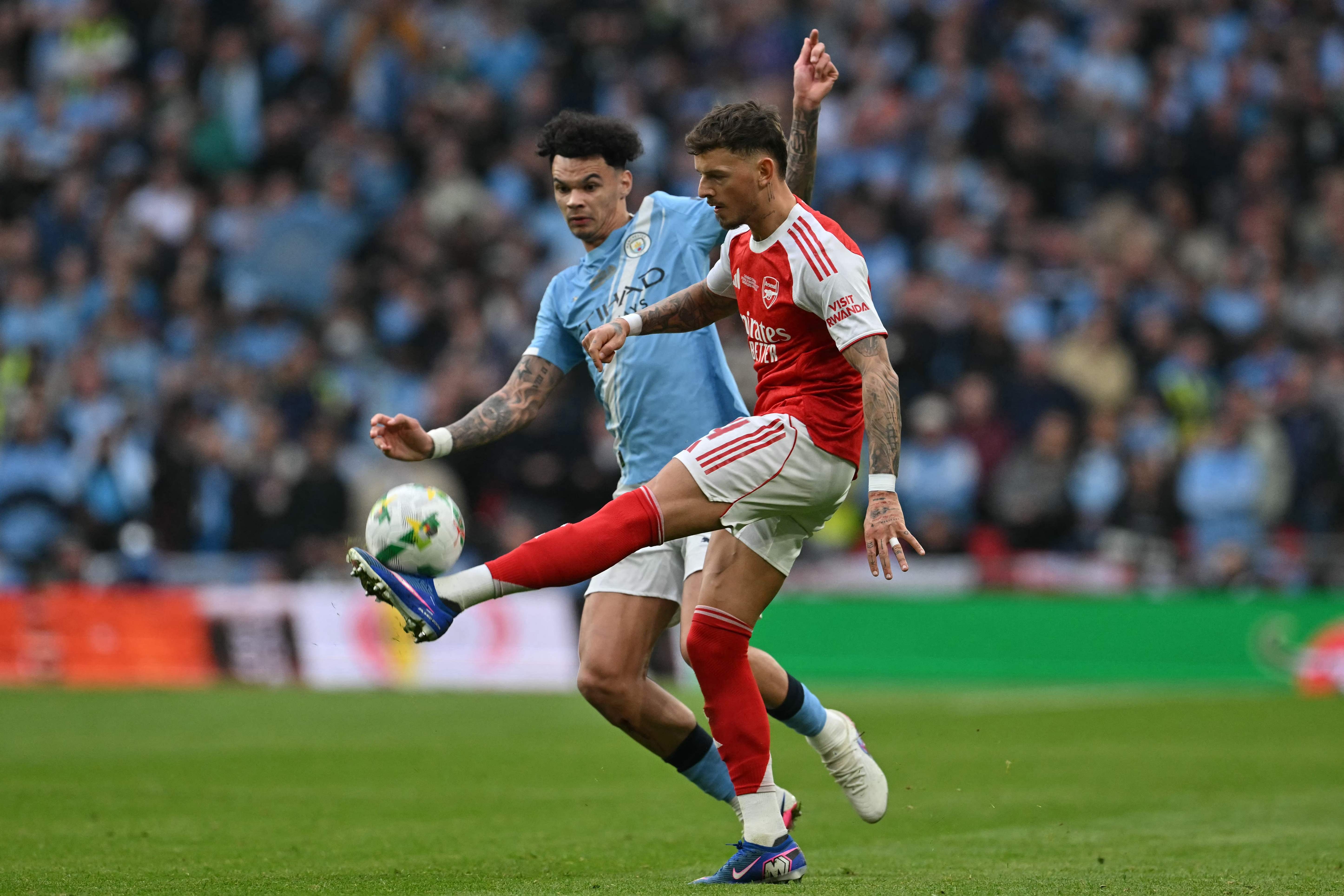 Zagueiro volta a ser convocado na Inglaterra após deixar a concentratação na Copa do Mundo de 2022