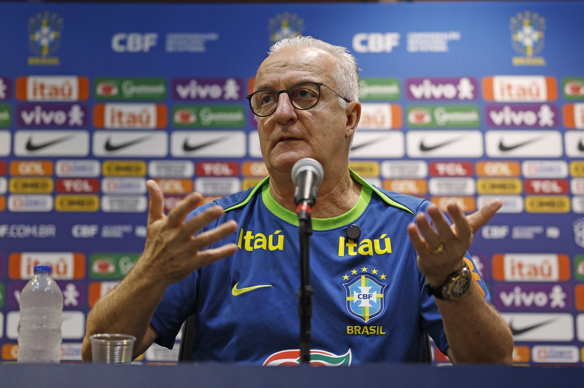 'Melhorando a cada momento', diz Dorival Júnior sobre desempenho da seleção brasileira em 2024