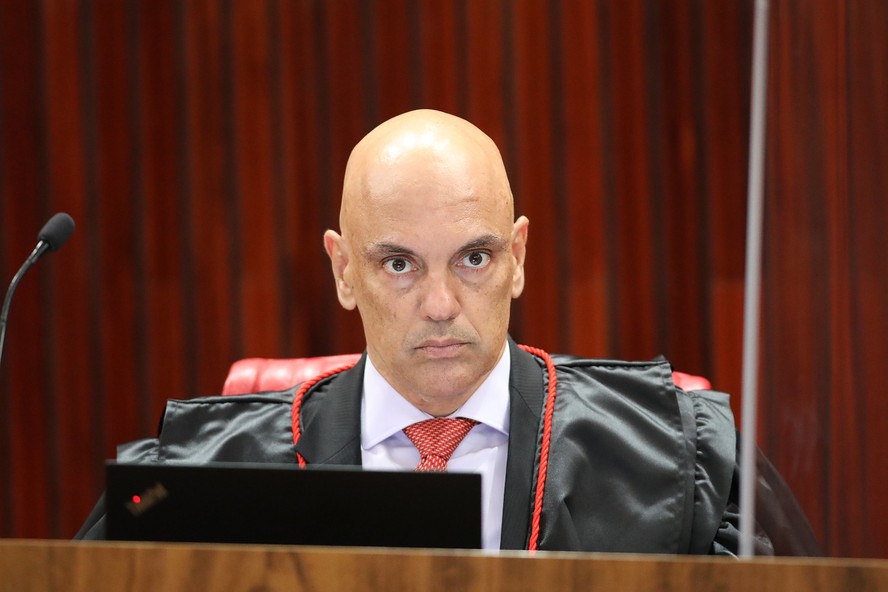 O ministro Alexandre de Moraes durante sessão do Tribuna Superior Eleitoral (TSE)