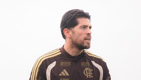 River Plate pretende vender jovem goleiro para a Europa e fazer oferta por Rossi, do Flamengo, diz site