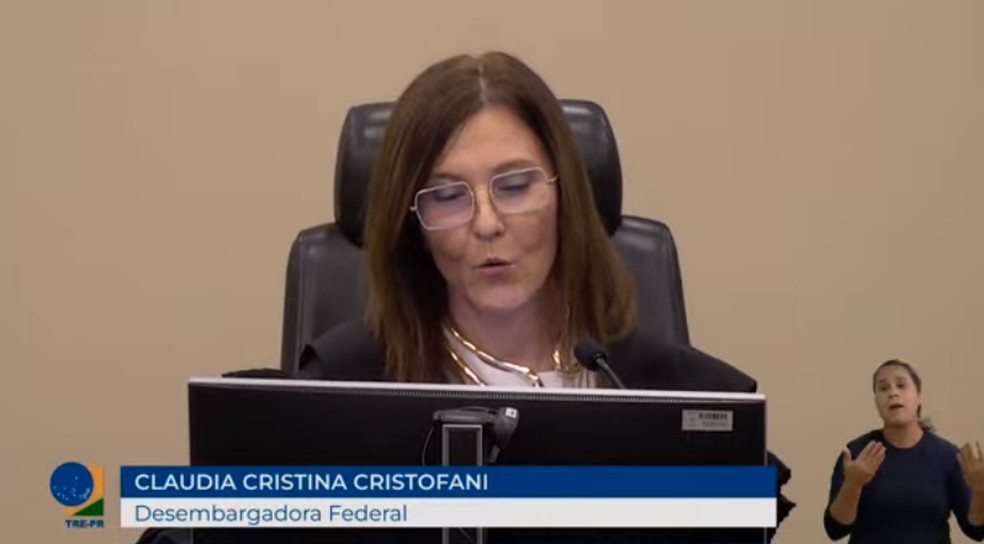 A desembargadora eleitoral do TRE-PR Claudia Cristina Cristofani — Foto: Reprodução