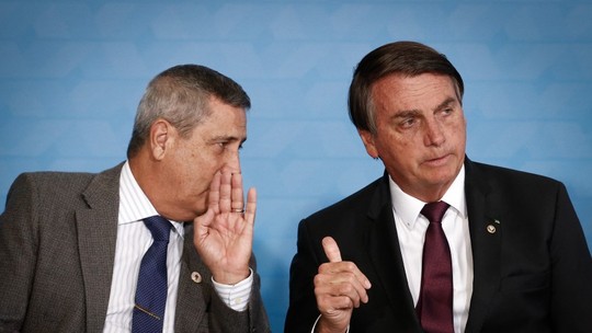 Reunião com Bolsonaro traça estratégia para atacar na CPI do 8 de Janeiro