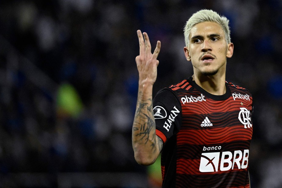 Estudo internacional coloca quatro jogadores do Flamengo entre os