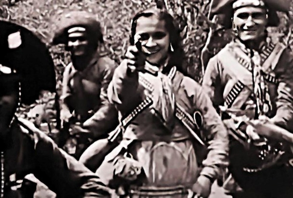 Durvinha, me de Incio Oliveira, num filme de Benjamin Abraho Calil Botto proibido no Estado Novo  Foto: Reproduo