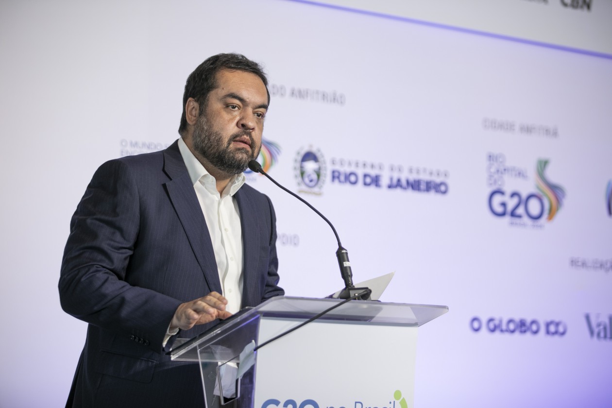 Bolsonaristas levam banho de água fria com pesquisa que testa substitutos de Castro