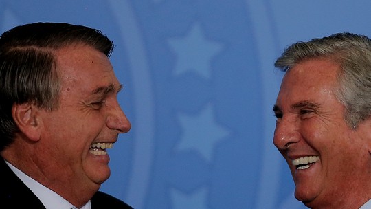 Bolsonaro fica esperançoso com atraso de 30 anos na condenação de Collor