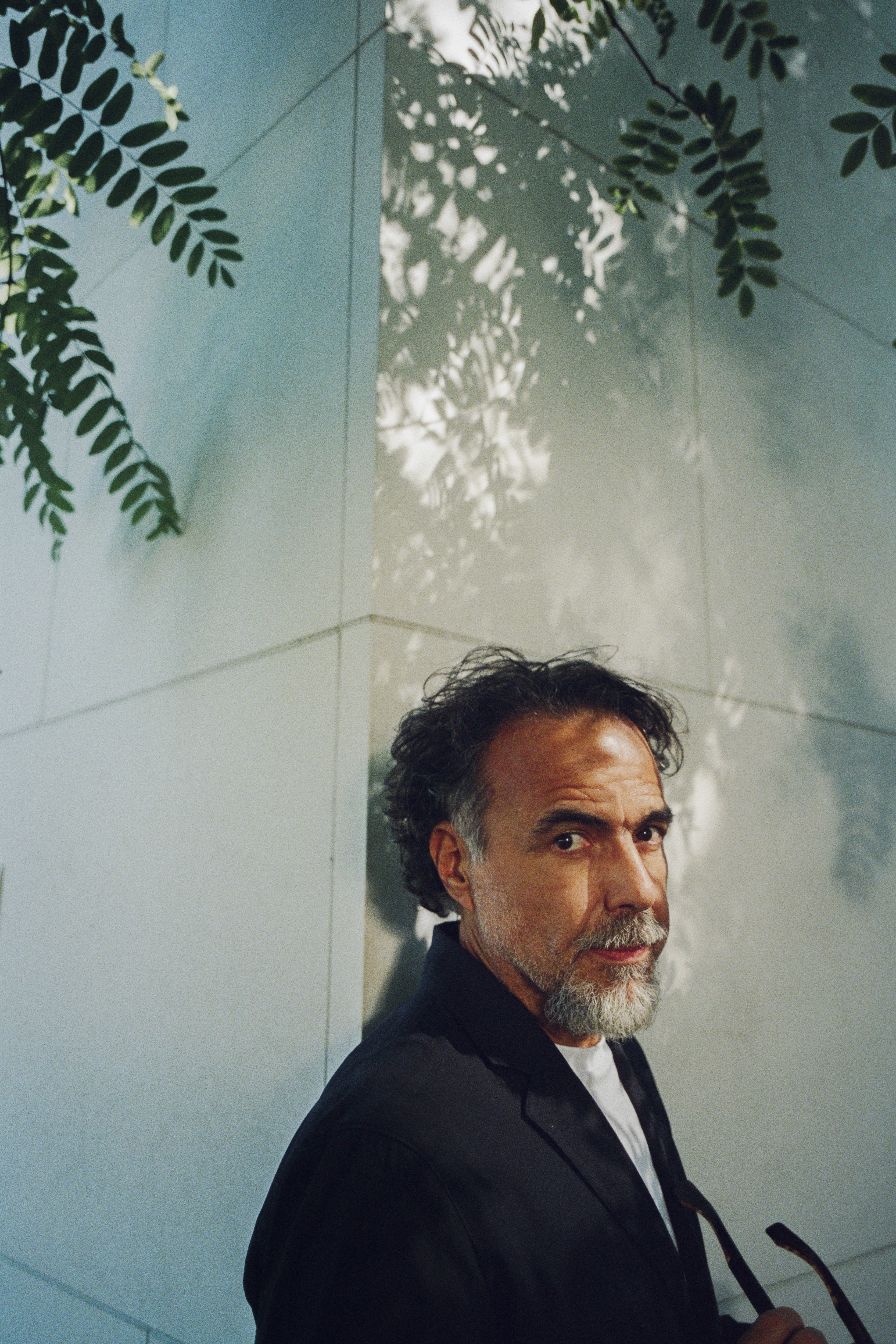 'A sensação era quase como escrever um documentário sobre o futuro', diz Alejandro G. Iñárritu sobre 'Digger'
