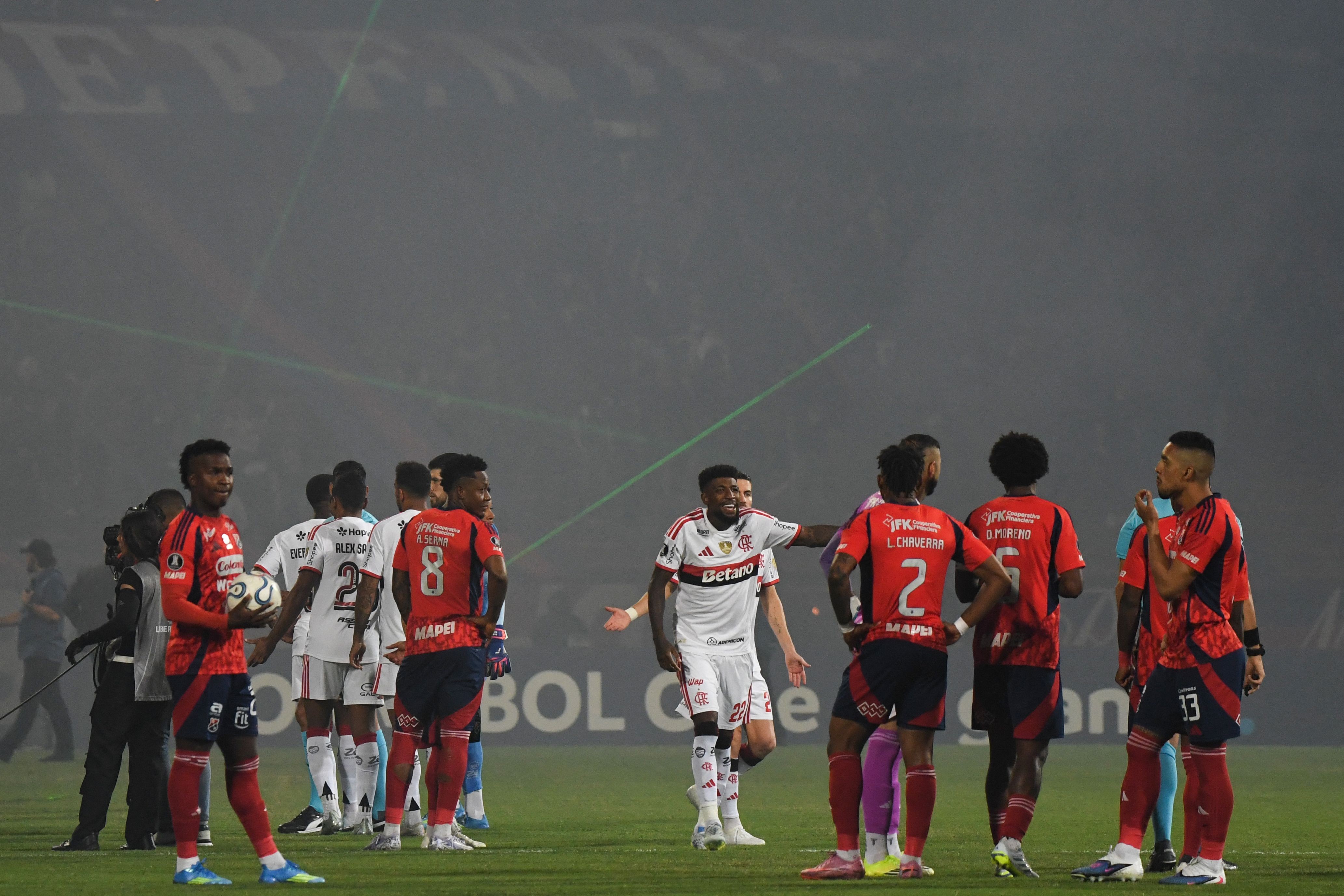 O que vai acontecer com jogo do Flamengo? Fortaleza ganhou pontos em ...