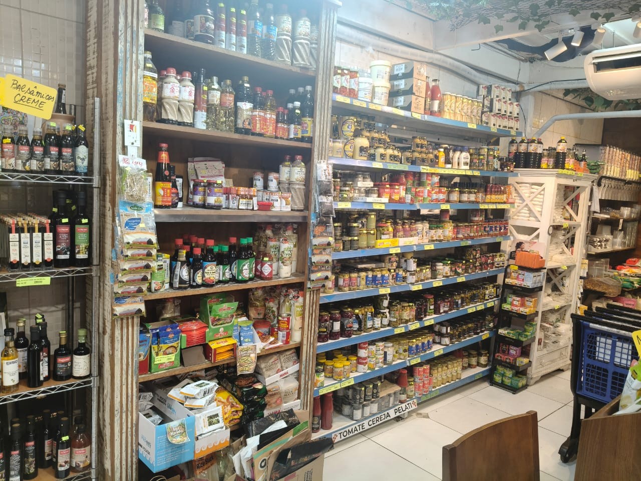 Após denúncia de intolerância, donos de delicatessen na Cobal do Leblon alegam mal-entendido e dizem que estão sendo alvos de ameaças