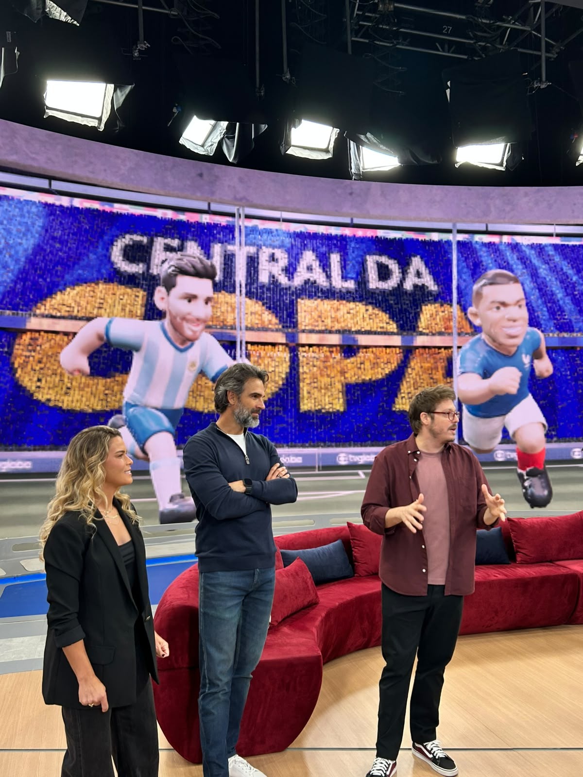 Grupo Globo apresenta novo estúdio com atmosfera de estádio de futebol para cobertura da Copa do Mundo