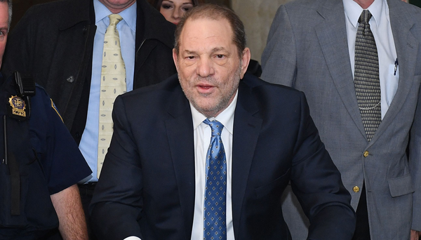 Corte de NY derruba condenação de Weinstein;  ‘Injusto’, afirmam vítimas
