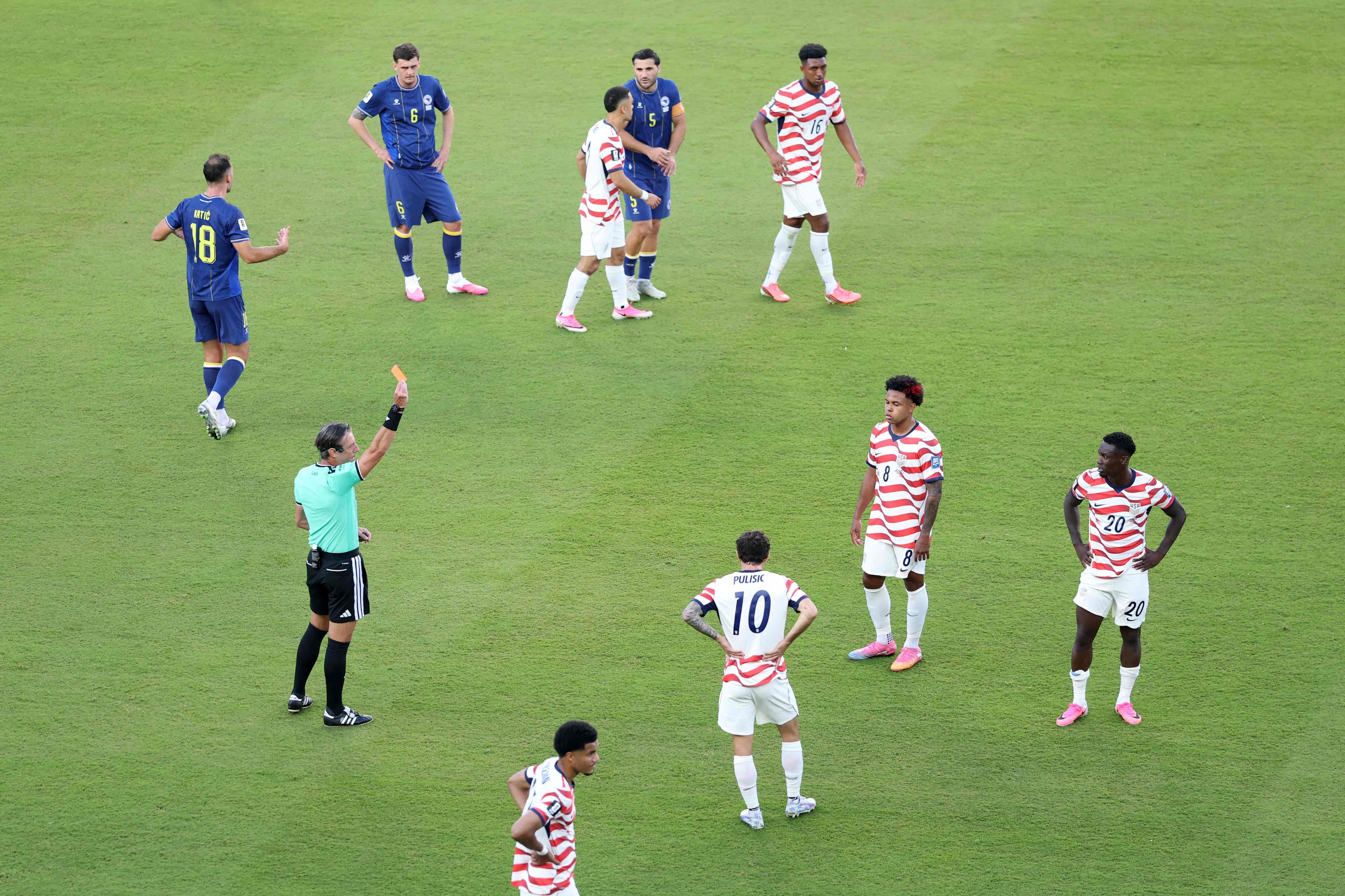 Bélgica Impugna Elegibilidade de Balogun em Jogo Crucial da Copa