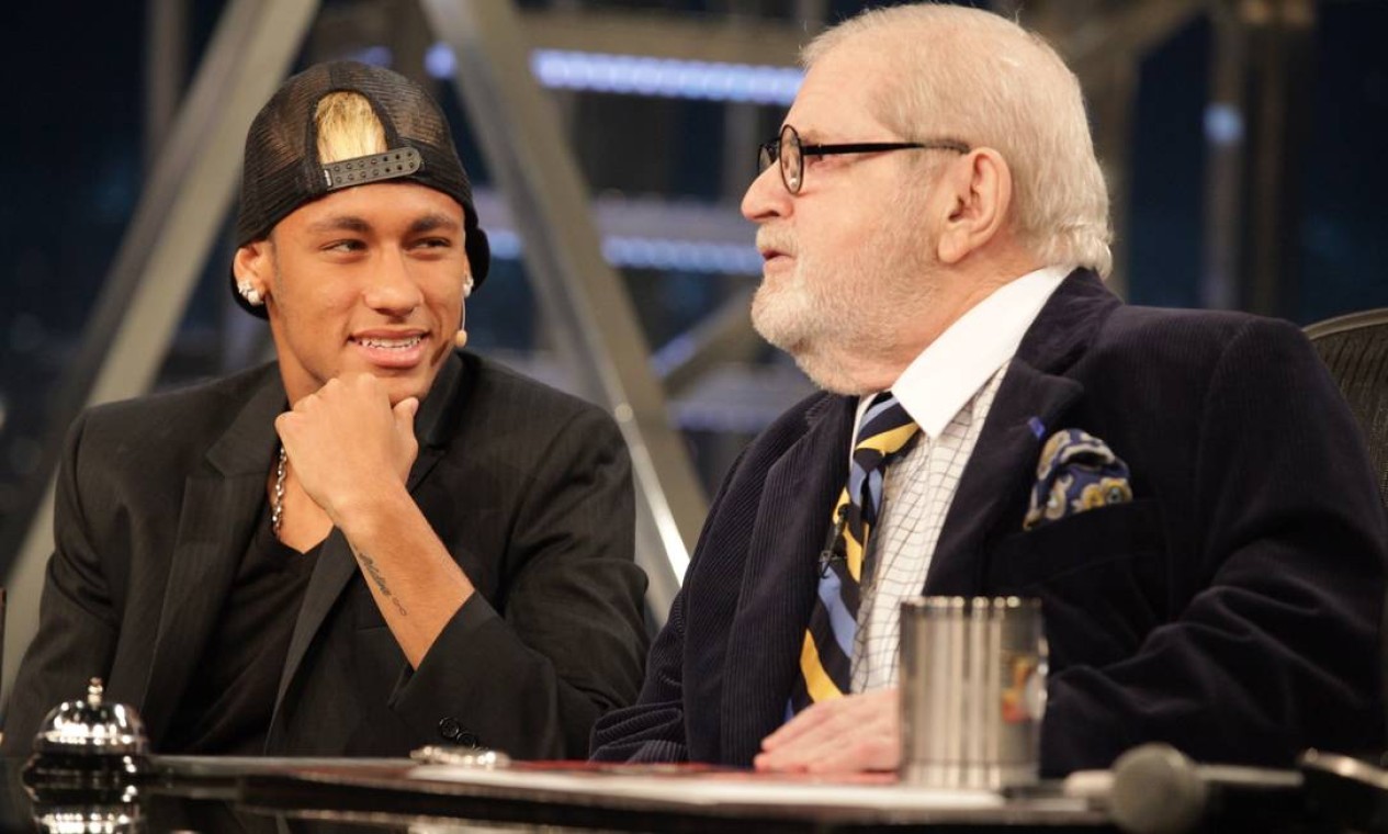 O craque Neymar foi o primeiro entrevistado do "Jo talk show" 2013 — Foto: Agência O Globo