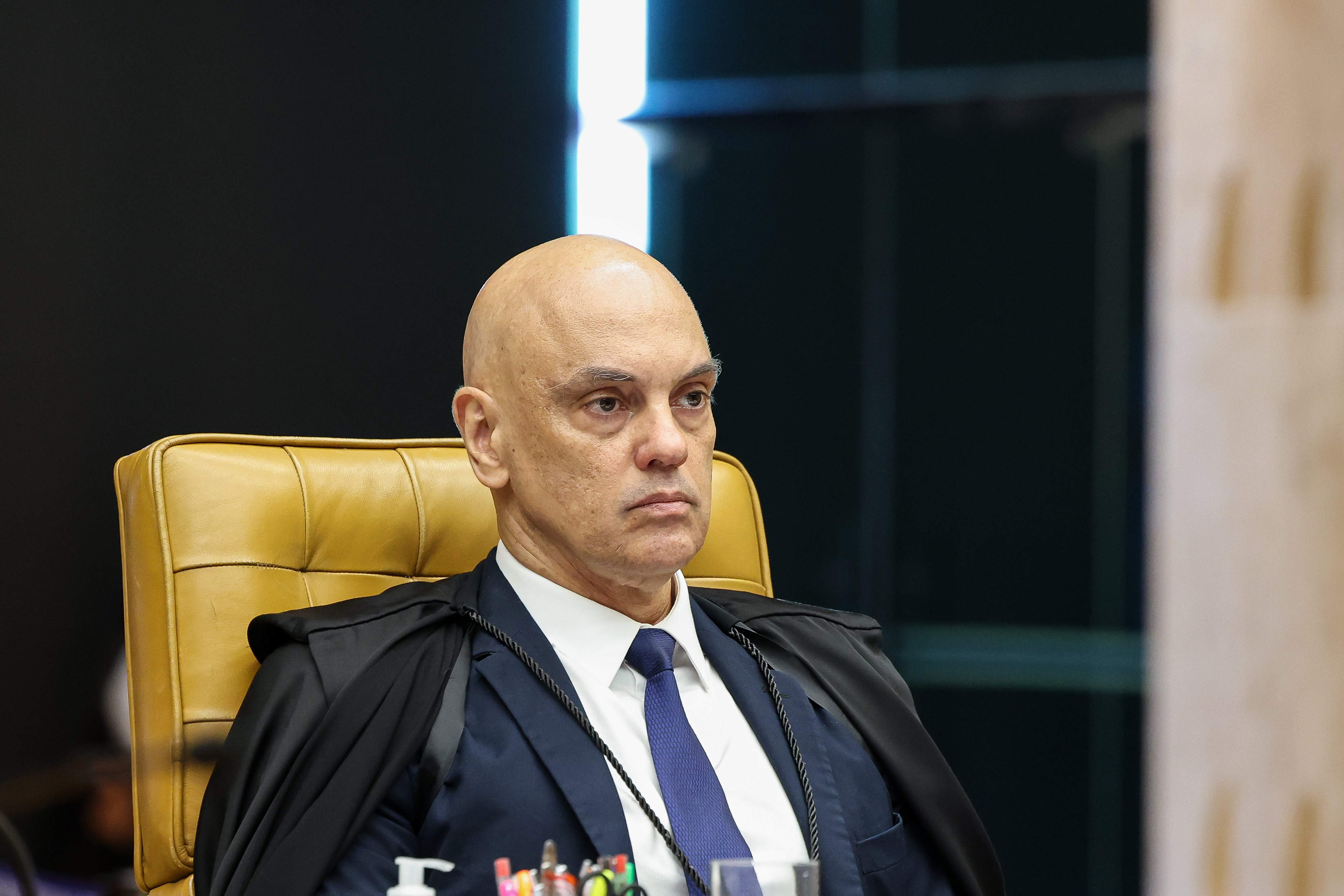 NYT: 'escândalo explosivo' envolvendo juiz que prendeu Bolsonaro redesenha eleição e 'energiza' a direita
