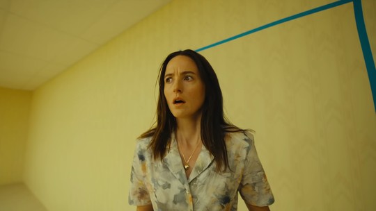 'Backrooms': terror de sucesso ganha versão estendida para os cinemas 'Backrooms': terror de sucesso ganha versão estendida para os cinemas