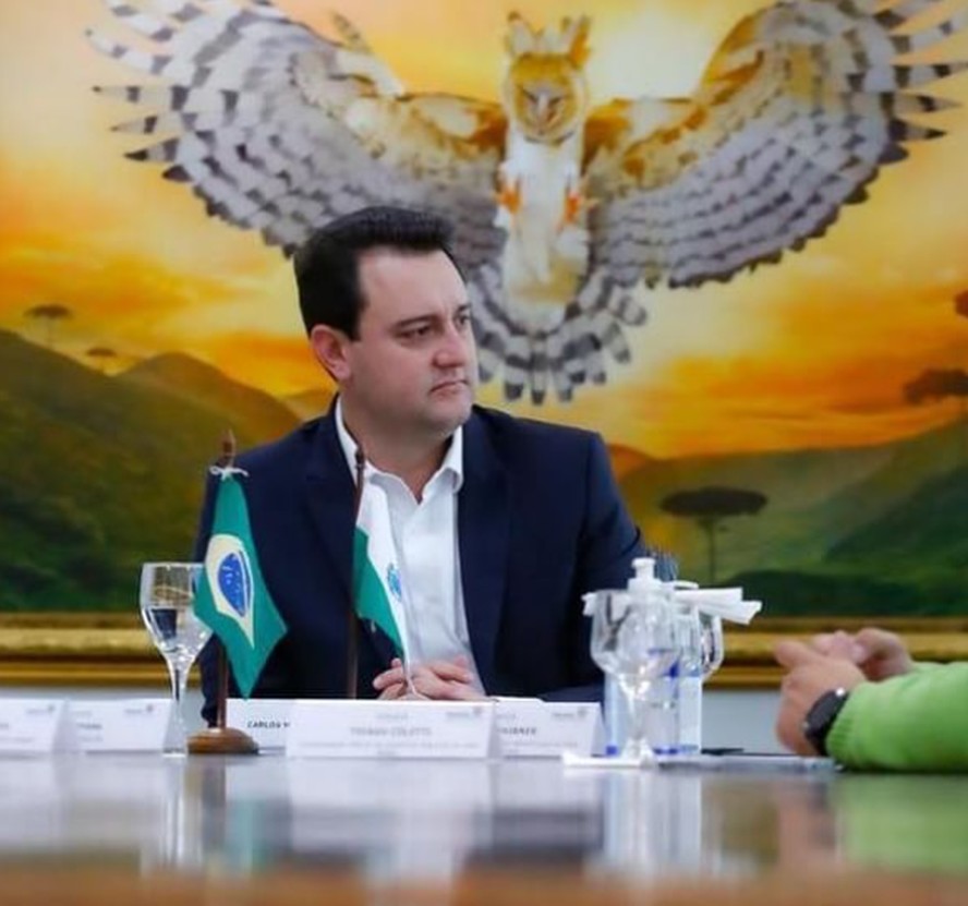 Ratinho Júnior é governador do Paraná