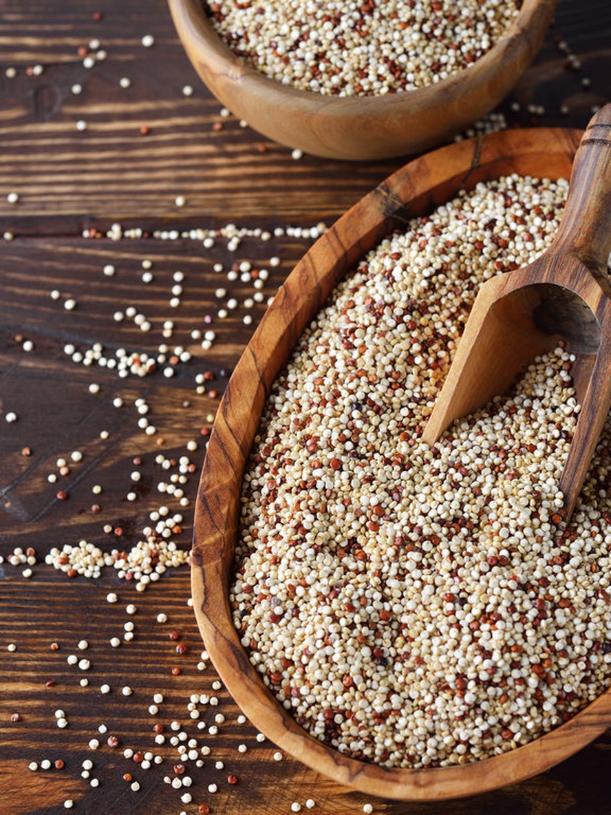 A quinoa é uma semente ancestral rica em proteínas, mineirais e carboidratos