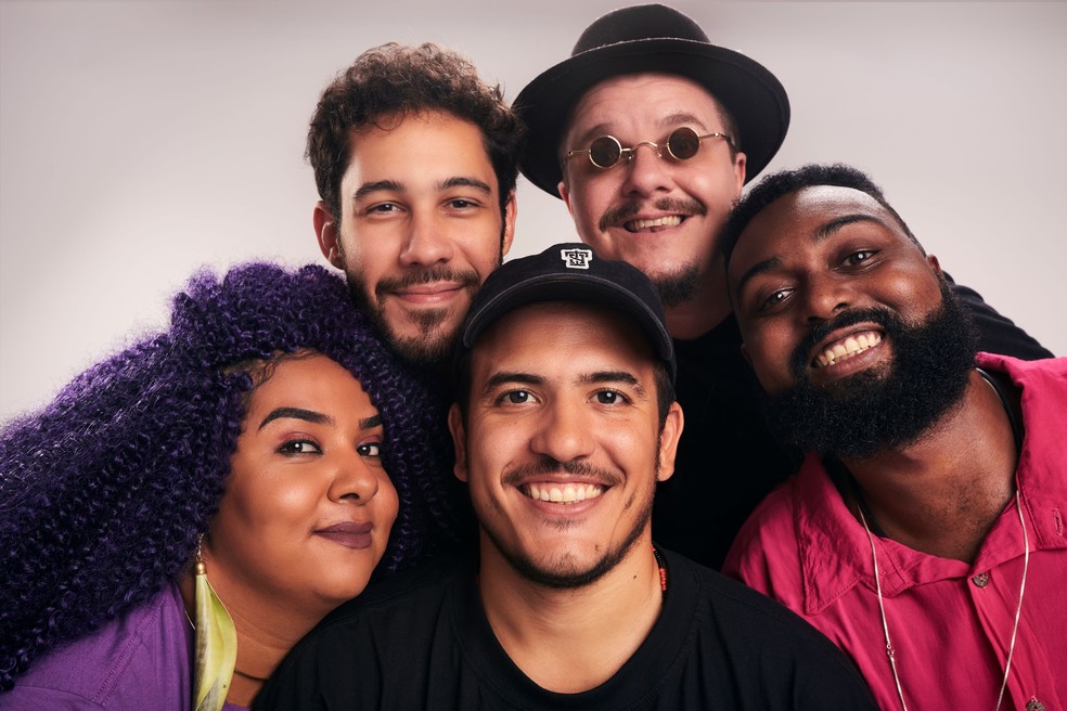Grupo Cozinha Arrumada anima a festa de cinco anos do Samba do JB — Foto: Divulgação