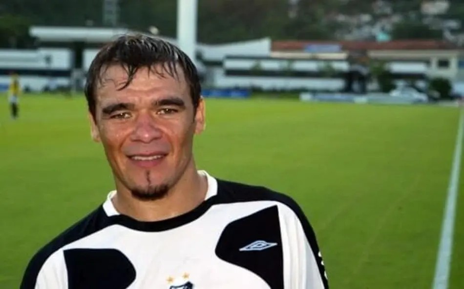 Opera&ccedil;&atilde;o prende ex-jogador do Santos por suspeita de tr&aacute;fico no Paraguai