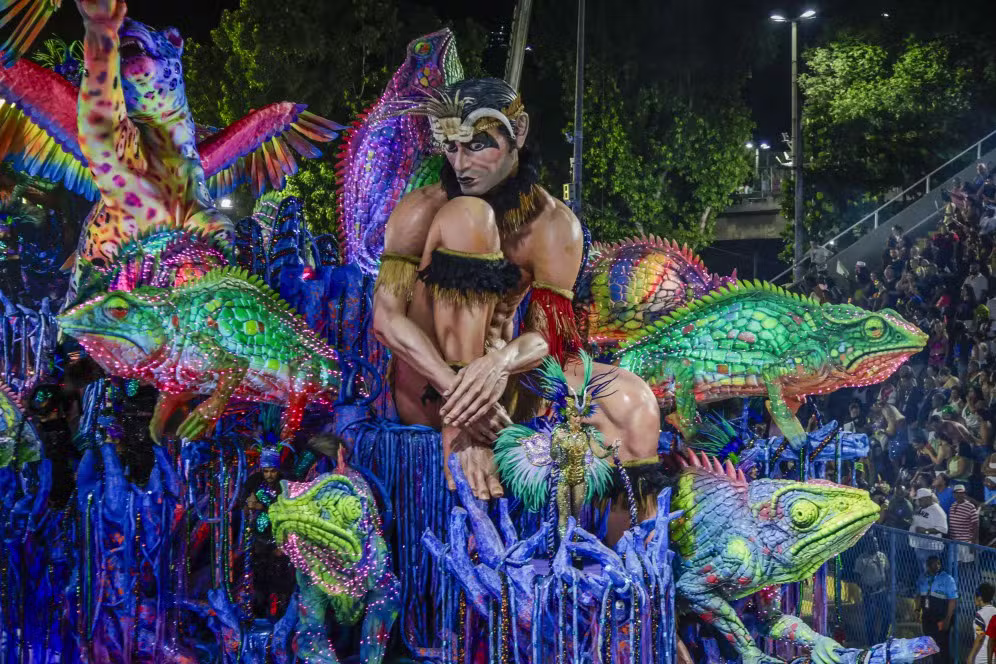 Desfile da Imperatriz Leopoldinense — Foto: Domingos Peixoto / Agência O Globo