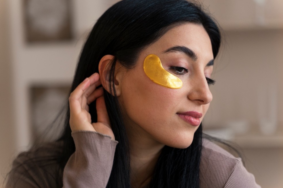 De skincare ao street style: eye patches ganham status de tendência de luxo — Foto: Freepik