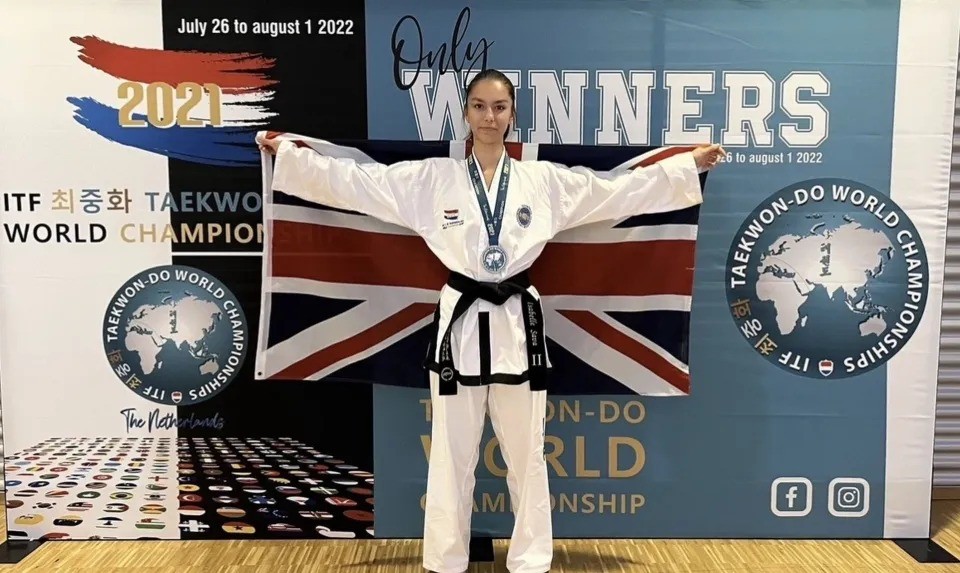 Medalhista mundial de taekwondo morre aos 19 anos após parada cardíaca durante o sono - QTU Questões do Universo