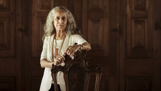 Maria Bethânia toma posse na Academia de Letras da Bahia: 'Uma  distinção do lugar onde eu nasci, estação primeira do Brasil'