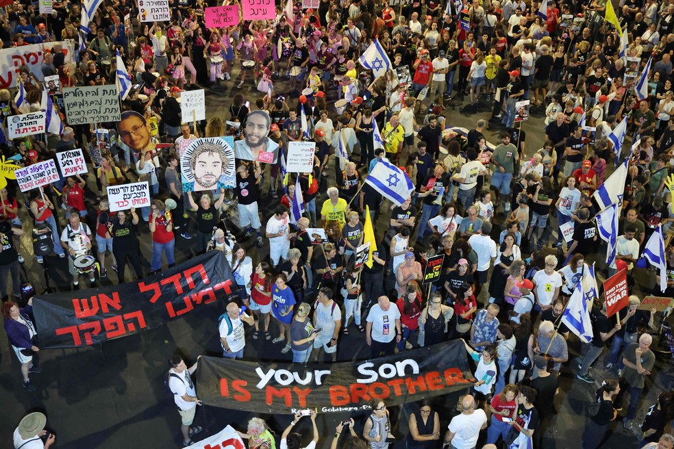 Milhares de manifestantes protestam em Tel Aviv e no exterior contra a ...