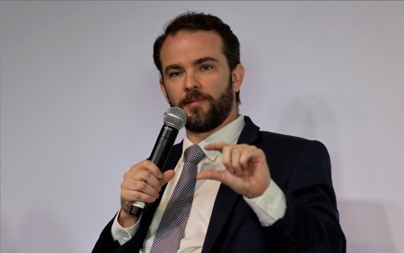 Governo pode recorrer ao STF contra PEC de aposentadoria especial