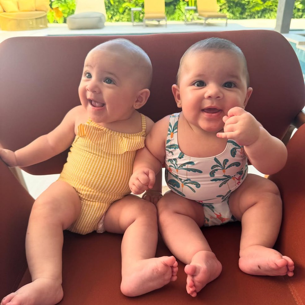 Isabela e Antônia, filhas de Pedro, já completaram oito meses — Foto: Reprodução da internet