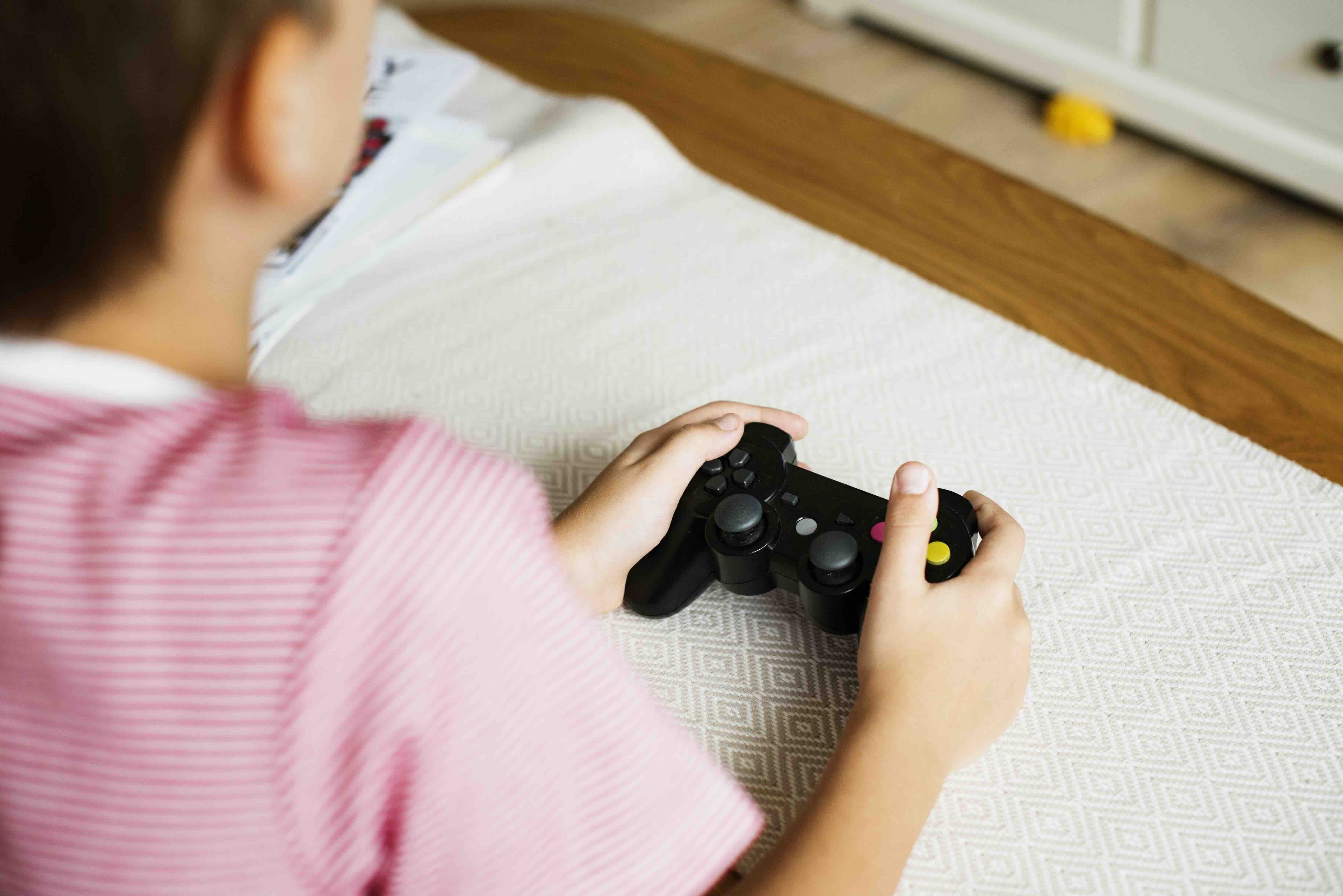 Seu filho quer um videogame? Veja o que considerar antes de comprar