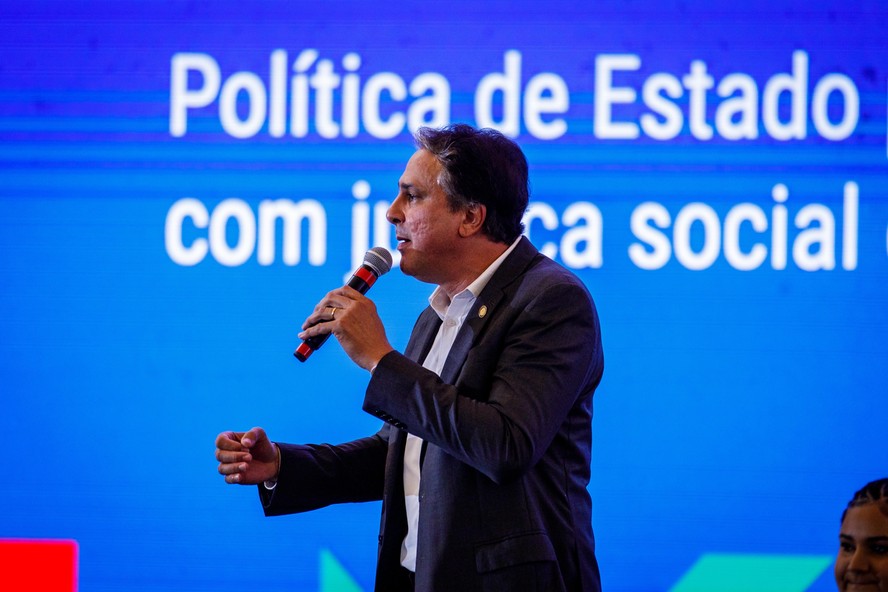 Camilo Santana, Ministro da Educação.