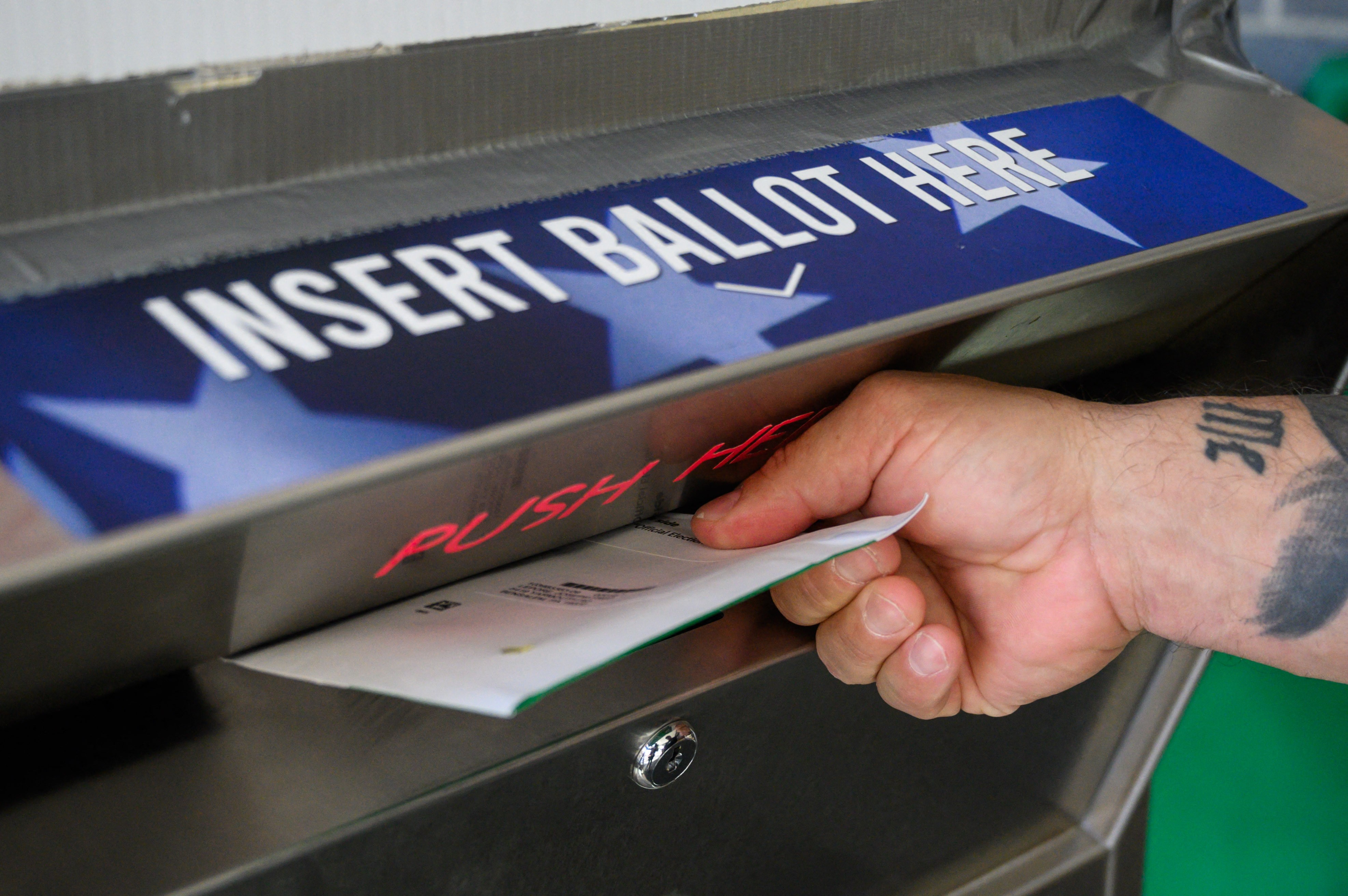 Supreme Court Blocks Trump's Mail-In Voting Plan