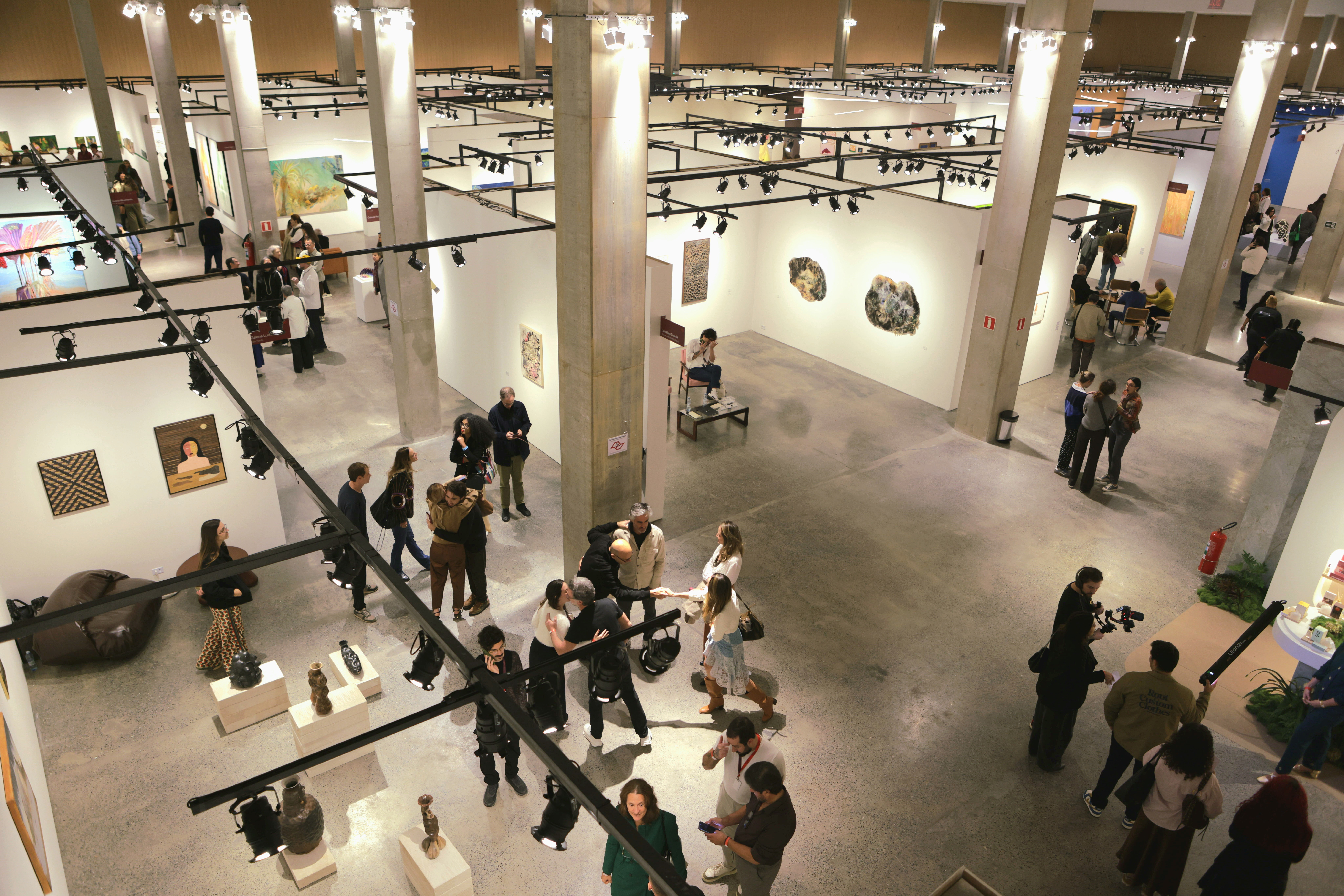 Quinta edição da ArPa consolida modelo curatorial para expositores e abre portas para galerias latinas no país