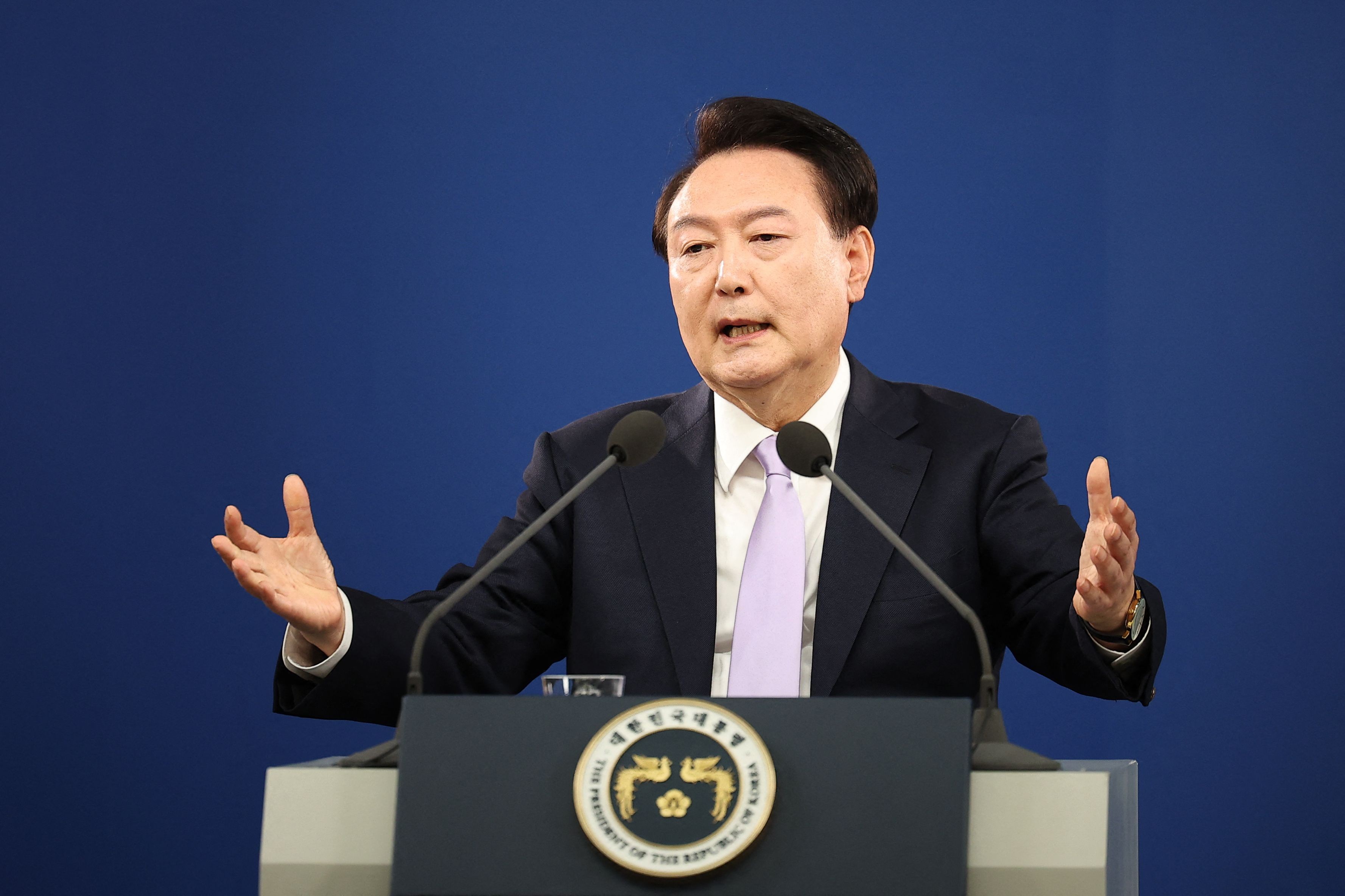 Ex-presidente sul-coreano é condenado a 30 anos de