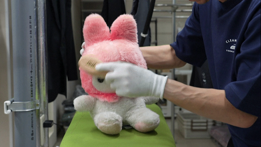 Do Pikachu ao ursinho gasto: lavanderia especializada no Japão dá nova vida a bichinhos de pelúcia e atrai clientes do mundo todo; vídeo