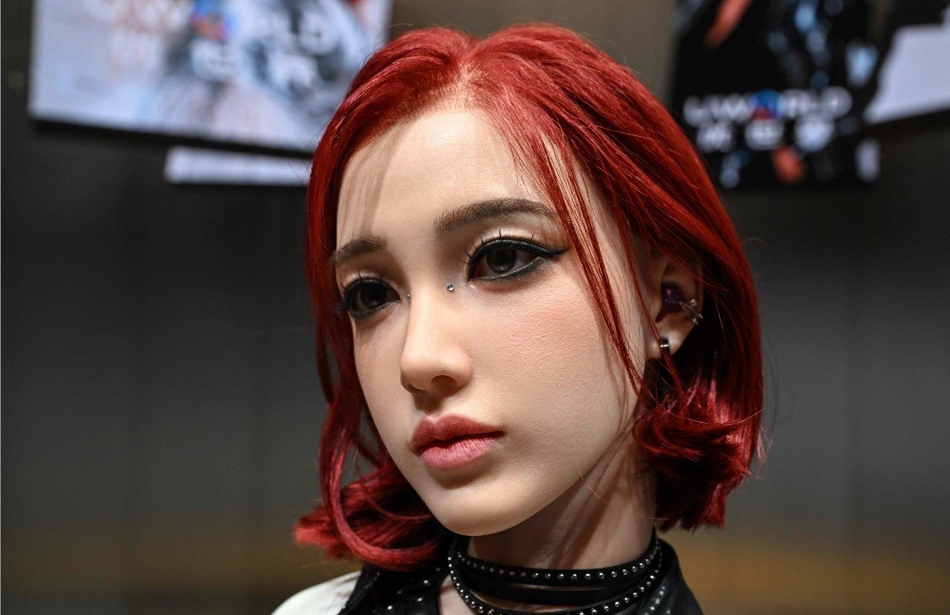 Pele macia, voz suave e unhas perfeitas: novo robô chinês impressiona por hiper-realismo; veja fotos