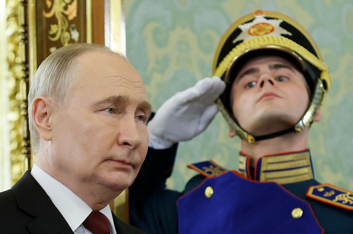 Putin chama Ucrânia para conversa, Zelensky aceita encontro, mas pressiona por 30 dias de cessar-fogo