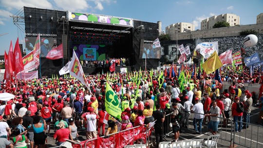 1º de maio esvaziado de Lula aumenta pressão de petistas por mudanças na equipe