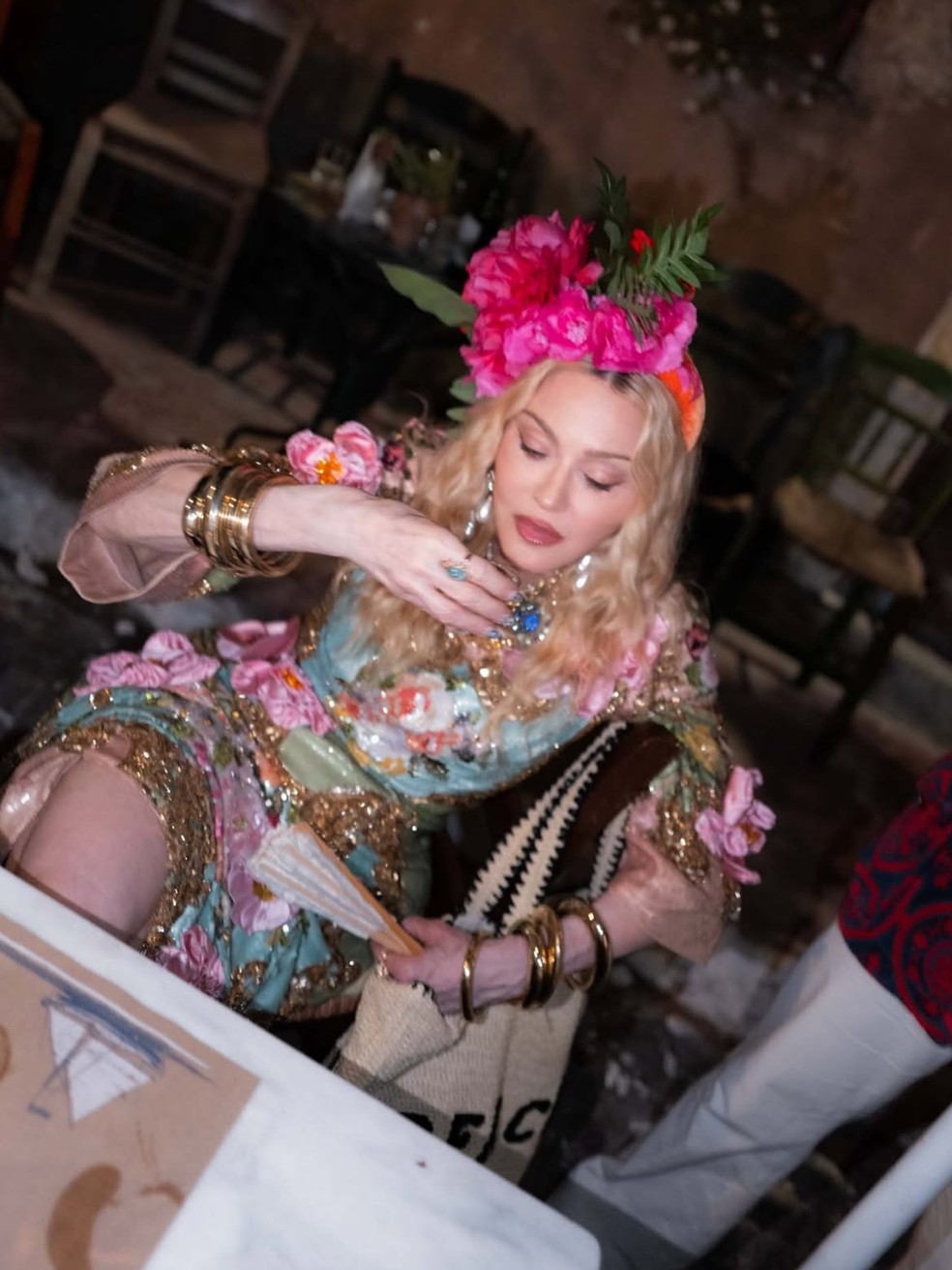Madonna celebra aniversário de 68 anos rodeada da família na Grécia — Foto: Reprodução/Instagram