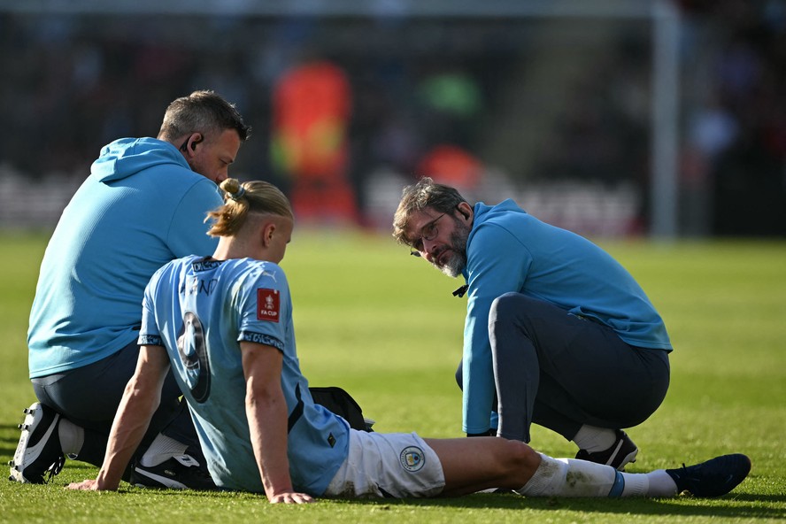 Haaland se lesionou contra o Bournemouth, pela FA Cup