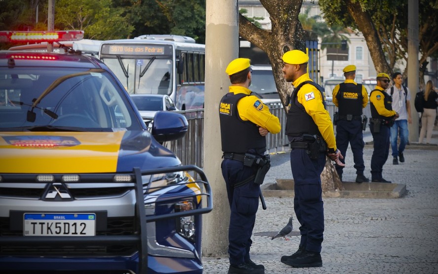 For&ccedil;a Municipal do Rio: prefeituras gastar&atilde;o mais com fim da escala 6x1