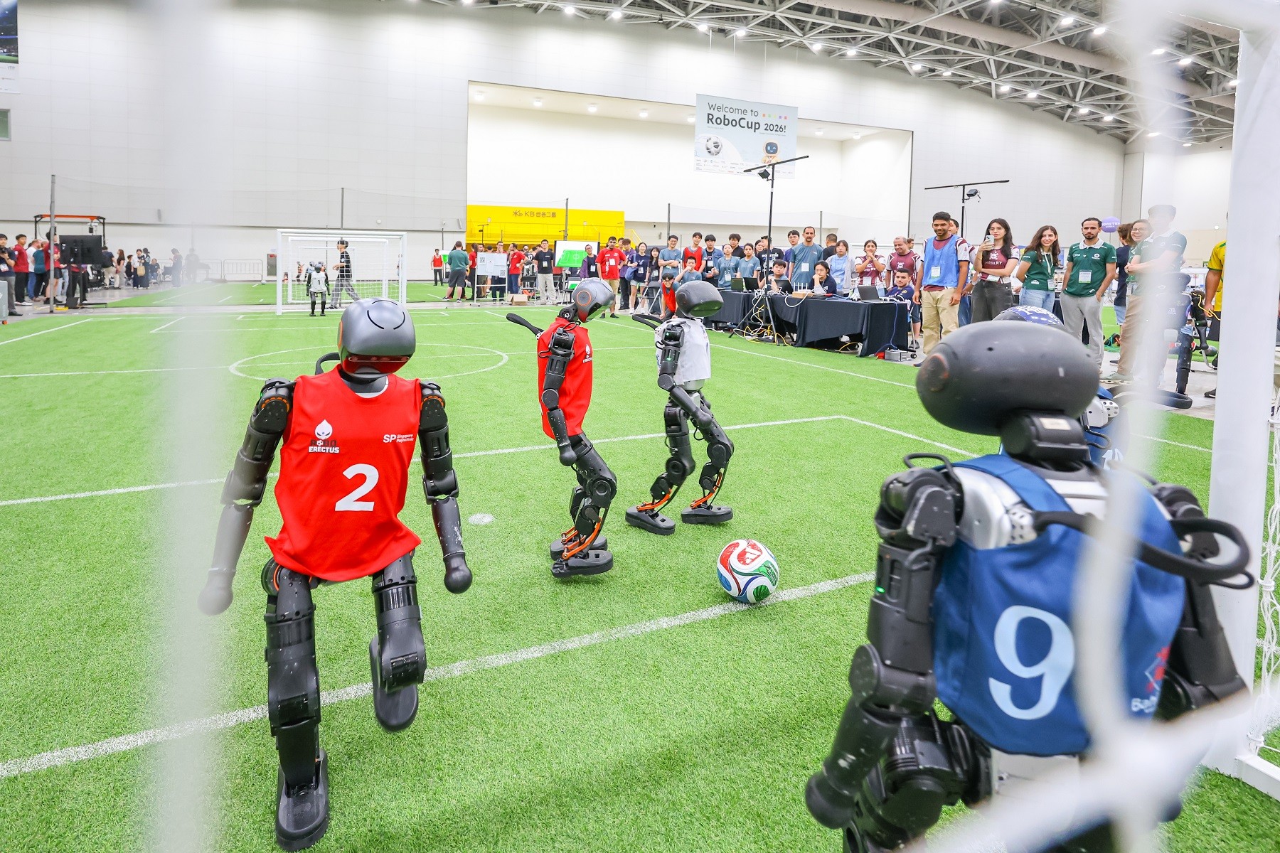 Chateado com a Seleção? Brasil vai buscar título 'olímpico' no futebol de robôs humanoides