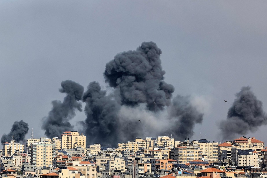 Bombas burras': Quase metade das munições de Israel é jogada 'sem